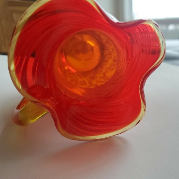 Fenton Style Rainbow Art Red Yellow White Spatter Glass Ruffled Crimped Rim Vase - Picture 7 of 10